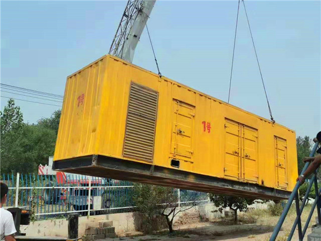 瓮安300KW柴油发电机组油耗是多少？
